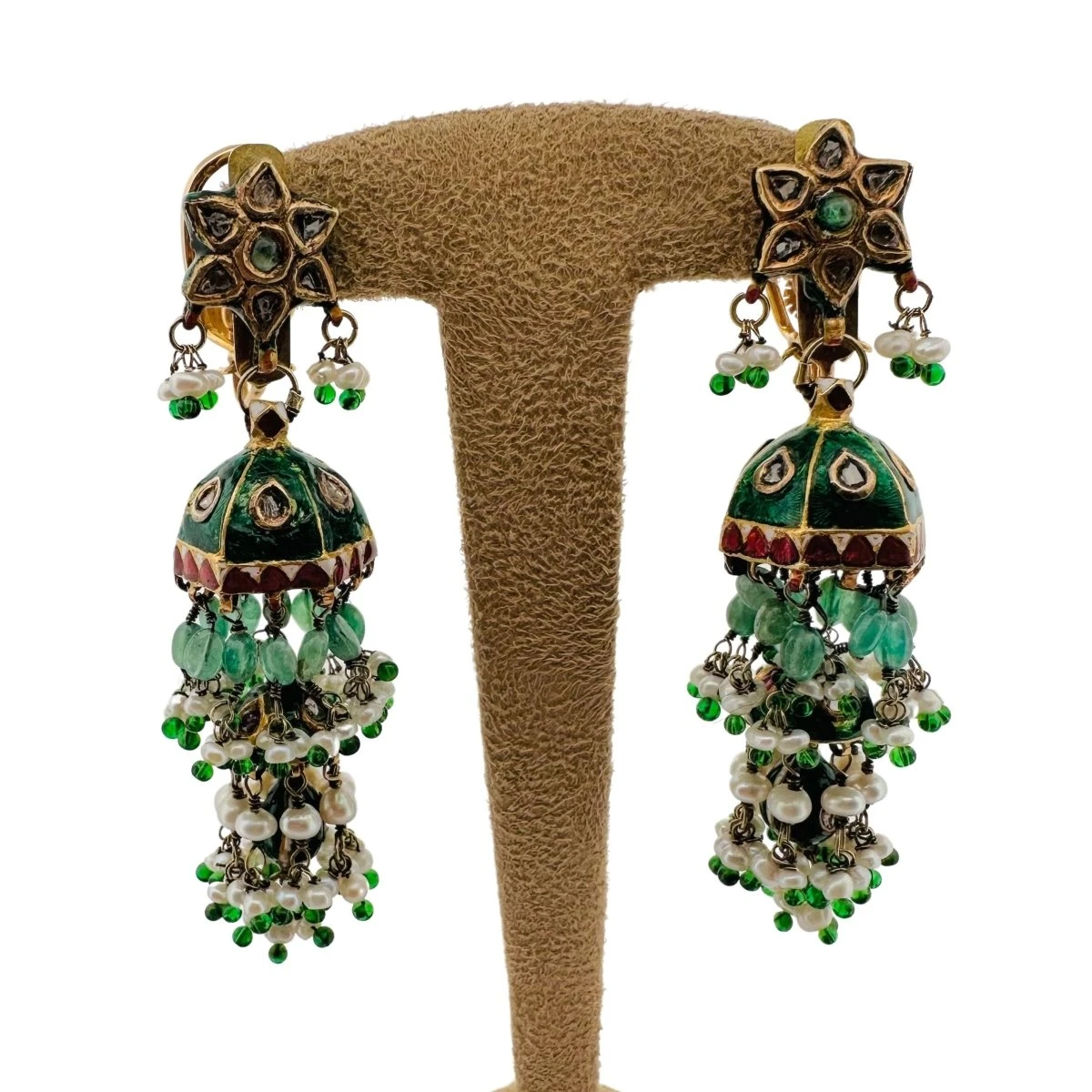 Boucles D'oreilles Pendantes En Or Jaune, émail Vert Et Pierres Dures 2 Boucles D'oreilles Pendantes En Or Jaune, émail Vert Et Pierres Dures – Image 2