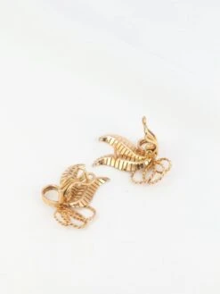 Boucles D’Oreilles Fleur Vintage En Or Rose -Castafiore Boutique boucles doreilles fleur vintage en or rose 534340