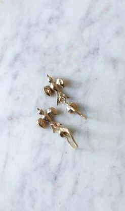 Boucles D'oreilles Pendantes Colombes Grenats -Castafiore Boutique boucles doreilles pendantes colombes grenats 399040