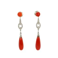 Boucles D'oreilles Pendantes En Or Blanc, Corail Et Diamant