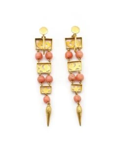 Boucles D'oreilles Pendantes En Or Jaune Et Corail -Castafiore Boutique boucles doreilles pendantes en or jaune et corail 525708
