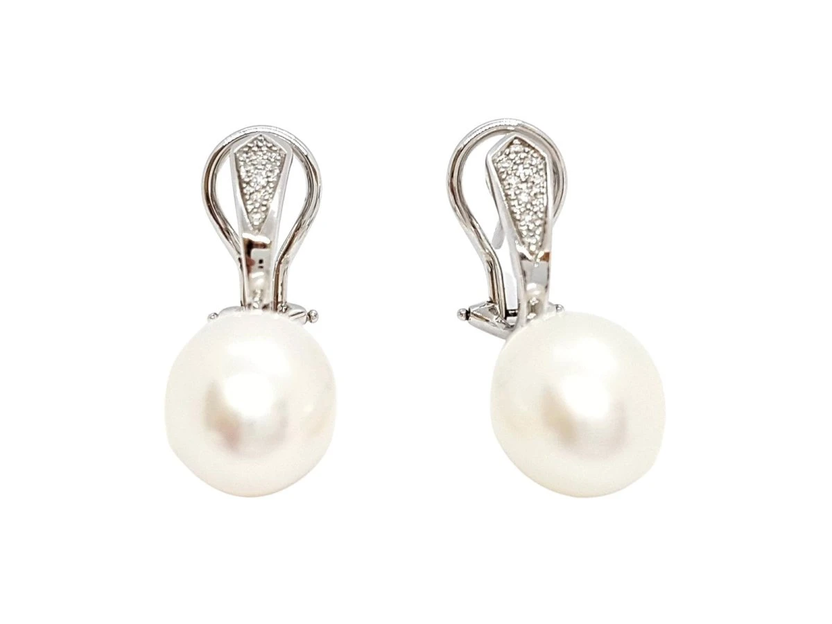 Boucles D'oreilles Pendantes ISABELLE LANGLOIS En Or Blanc, Perles Et Diamants 6 Boucles D'oreilles Pendantes ISABELLE LANGLOIS En Or Blanc, Perles Et Diamants – Image 6