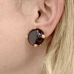 Miller Boucles D'oreilles Clips POMELLATO "Griffe" En Or Jaune Et Grenat -Castafiore Boutique boucles doreilles pomellato griffe grenat or jaune 668398