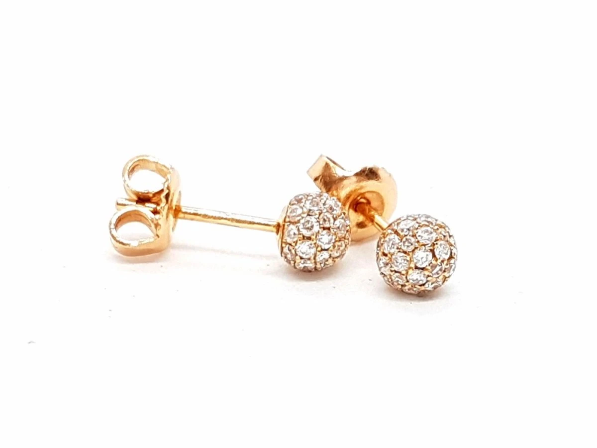 Boucles D'oreilles Puces Boules Pavées Diamants En Or Rose 3 Boucles D'oreilles Puces Boules Pavées Diamants En Or Rose – Image 3