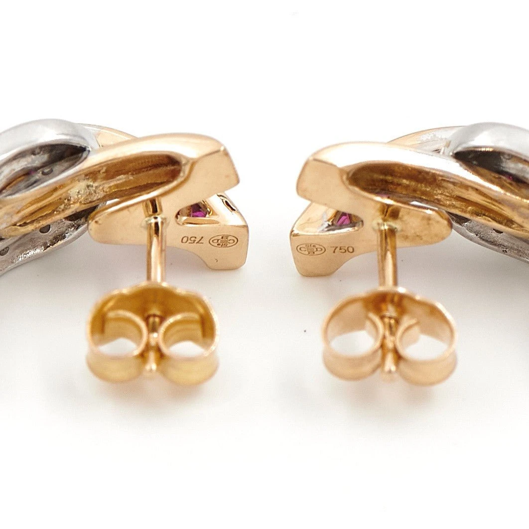 Boucles D'oreilles Puces GUY LAROCHE En 2 Ors, Rubis Et Diamants 5 Boucles D'oreilles Puces GUY LAROCHE En 2 Ors, Rubis Et Diamants – Image 5