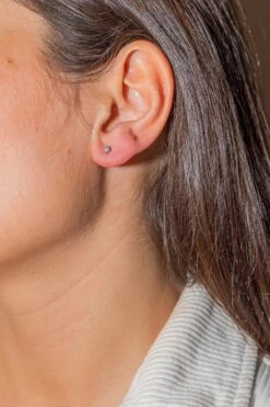 Boucles D'oreilles Puces MAUBOUSSIN En Or Blanc Et Diamants -Castafiore Boutique boucles doreilles puces mauboussin en or blanc et diamants 657856