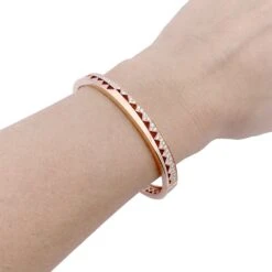 Miller Bracelet AKILLIS "Capture Me", Or Rose, Diamants. -Castafiore Boutique bracelet akillis capture me or rose diamants 210904