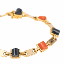 Bracelet CARTIER En Or Jaune, Onyx Et Corail -Castafiore Boutique bracelet cartier en or jaune onyx et corail 219959