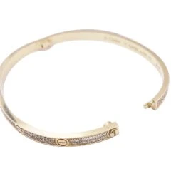 Miller Bracelet CARTIER "Love" En Or Jaune Et Diamant -Castafiore Boutique bracelet cartier love en or jaune et diamant 551157