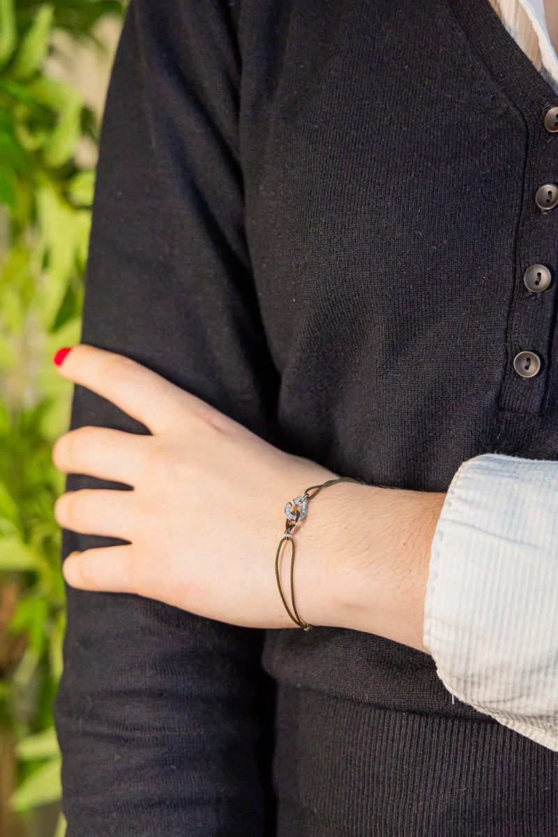 Bracelet Dinh Van Cordon Menottes Or Blanc Diamant 2 Bracelet Dinh Van Cordon Menottes Or Blanc Diamant – Image 2