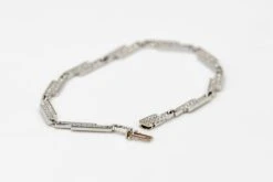 Bracelet DINH VAN "Seventies", En Or Blanc Serti Diamants -Castafiore Boutique bracelet dinh van seventies en or blanc serti diamants 837111