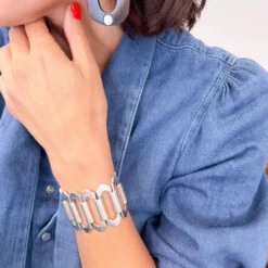 Bracelet HERMÈS "Ondine" En Argent -Castafiore Boutique bracelet en argent de la maison hermes modele ondine 511062