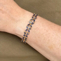 Bracelet En Or Jaune Et Saphirs -Castafiore Boutique bracelet en or jaune et saphirs 371005