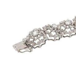 Bracelet Fleur En Or Blanc Et Diamants 14 Bracelet Fleur En Or Blanc Et Diamants -Castafiore Boutique bracelet fleur en or blanc et diamants 687705