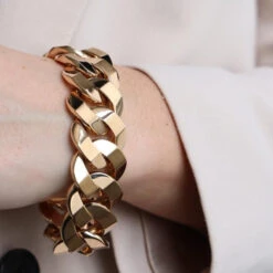 Bracelet Gourmette Maille Imposante En Or Jaune 8 Bracelet Gourmette Maille Imposante En Or Jaune -Castafiore Boutique bracelet gourmette maille imposante en or jaune 670367