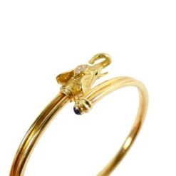 Bracelet JEAN ET PIERRE BELLIN Éléphant Double Jonc Ouvert En Or Jaune, Saphir, Onyx Et Diamants 14 Bracelet JEAN ET PIERRE BELLIN Éléphant Double Jonc Ouvert En Or Jaune, Saphir, Onyx Et Diamants -Castafiore Boutique bracelet jean et pierre bellin elephant double jonc ouvert en or jaune saphir onyx et diamants 694581