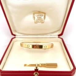 Bracelet Jonc CARTIER "Love" En Or Jaune -Castafiore Boutique bracelet jonc cartier love en or jaune 746148