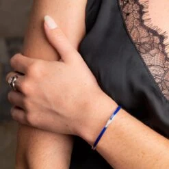 Bracelet Jonc CHAUMET "Liens Evidence", Or Blanc Et Diamants 7 Bracelet Jonc CHAUMET "Liens Evidence", Or Blanc Et Diamants -Castafiore Boutique bracelet jonc chaumet liens evidence or blanc et diamants 296557