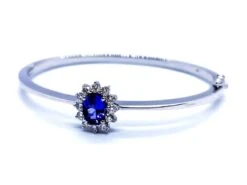 Bracelet Jonc En Or Blanc Et Tanzanite -Castafiore Boutique bracelet jonc en or blanc et tanzanite 903922
