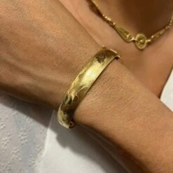 Bracelet Jonc Ouvrant Ancien En Or Jaune -Castafiore Boutique bracelet jonc en or jaune 168974