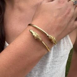 Bracelet Jonc En Or Jaune Et Topaze -Castafiore Boutique bracelet jonc en or jaune et topaze 700511