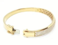 Bracelet Jonc En Or Jaune Pavé Diamants -Castafiore Boutique bracelet jonc en or jaune pave diamants 112998