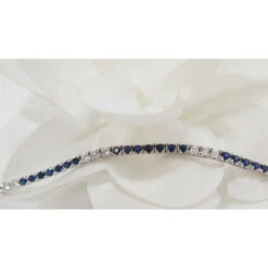 Bracelet Ligne En Or Blanc Saphirs Et Diamants -Castafiore Boutique bracelet ligne en or blanc saphirs et diamants 150816