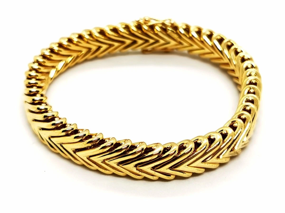 Bracelet Maille Chevron En Or Jaune 6 Bracelet Maille Chevron En Or Jaune – Image 6