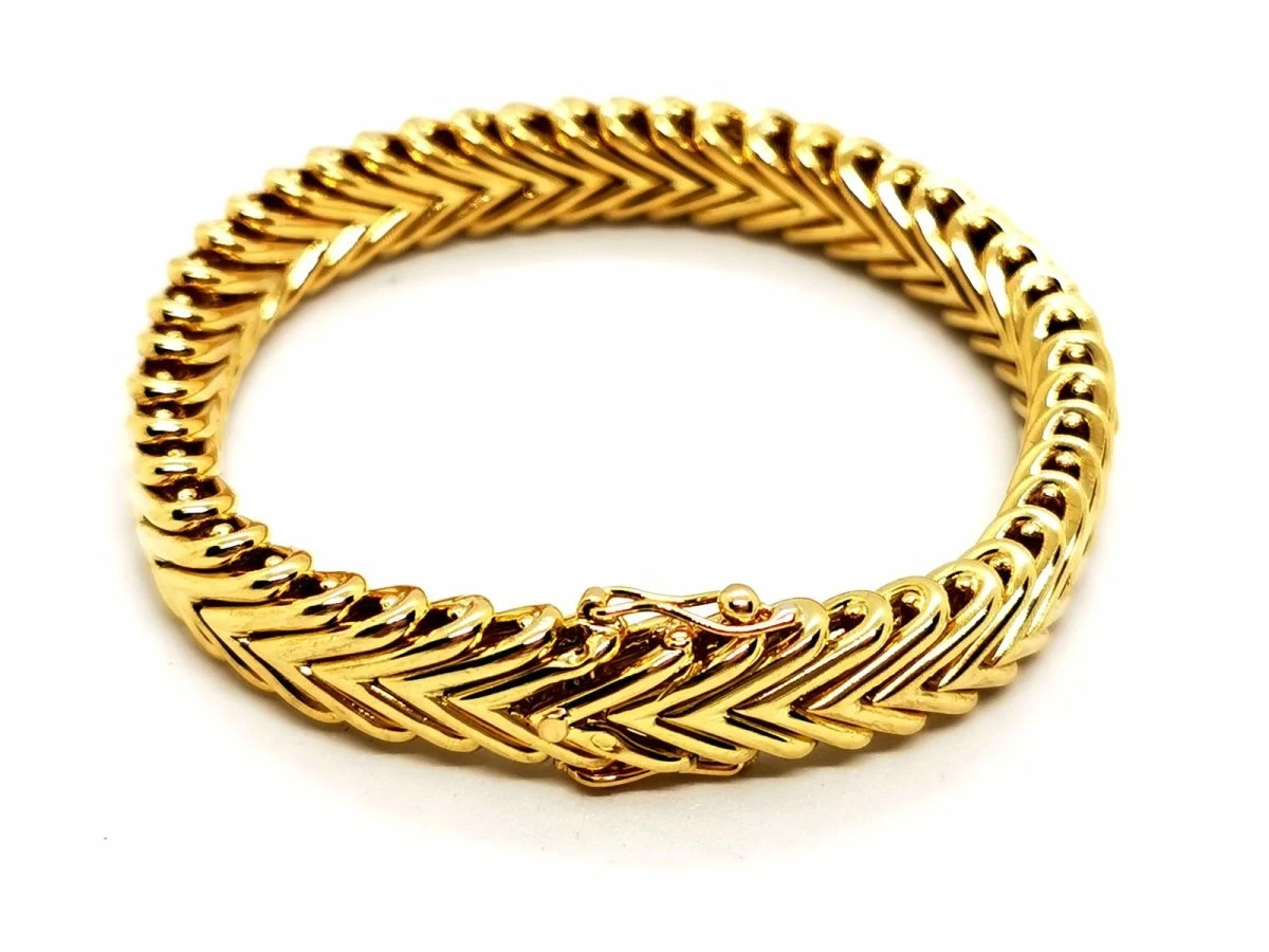 Bracelet Maille Chevron En Or Jaune 4 Bracelet Maille Chevron En Or Jaune – Image 4