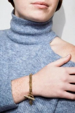 Bracelet Or Chaîne D'ancre Hermès Par Georges Lenfant 18 Bracelet Or Chaîne D'ancre Hermès Par Georges Lenfant -Castafiore Boutique bracelet or chaine dancre hermes par georges lenfant 116344