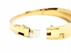 Bracelet Rigide En Or Jaune Pavé Diamants 18 Bracelet Rigide En Or Jaune Pavé Diamants -Castafiore Boutique bracelet rigide en or jaune pave diamants 779748