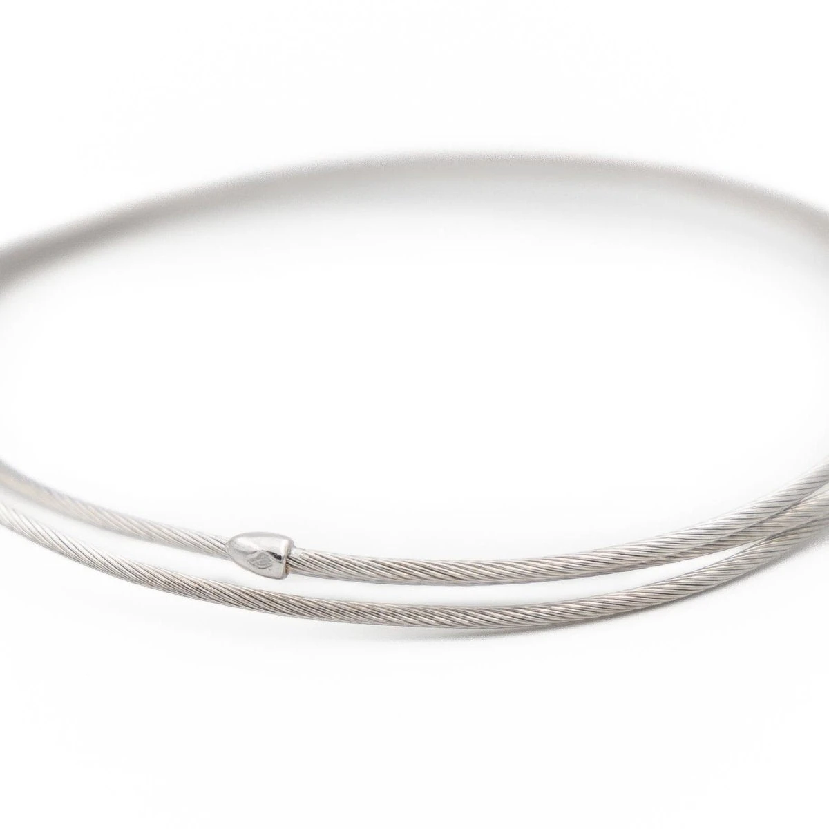 Bracelet Torsadé 3 Rangs En Or Blanc 7 Bracelet Torsadé 3 Rangs En Or Blanc – Image 7