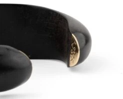 Bracelet VAN CLEEF & ARPELS En Or Jaune Et Bois D'amourette 12 Bracelet VAN CLEEF & ARPELS En Or Jaune Et Bois D'amourette -Castafiore Boutique bracelet van cleef arpels bois damourette or jaune 280778