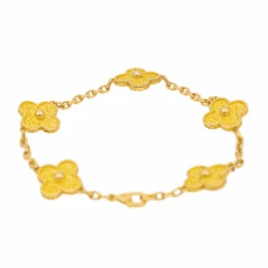 Bracelet Van Cleef & Arpels Bracelet Alhambra En Or Jaune 18 Bracelet Van Cleef & Arpels Bracelet Alhambra En Or Jaune -Castafiore Boutique bracelet van cleef arpels bracelet alhambra en or jaune 232352