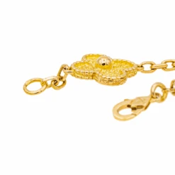 Bracelet Van Cleef & Arpels Bracelet Alhambra En Or Jaune 17 Bracelet Van Cleef & Arpels Bracelet Alhambra En Or Jaune -Castafiore Boutique bracelet van cleef arpels bracelet alhambra en or jaune 359632