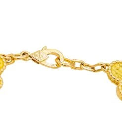 Bracelet Van Cleef & Arpels Bracelet Alhambra En Or Jaune 14 Bracelet Van Cleef & Arpels Bracelet Alhambra En Or Jaune -Castafiore Boutique bracelet van cleef arpels bracelet alhambra en or jaune 689030