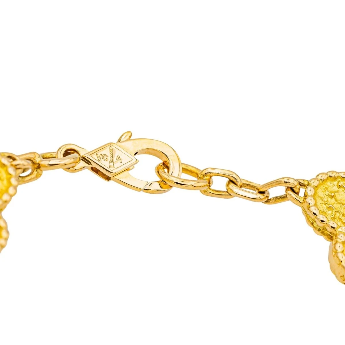 Bracelet Van Cleef & Arpels Bracelet Alhambra En Or Jaune 5 Bracelet Van Cleef & Arpels Bracelet Alhambra En Or Jaune – Image 5