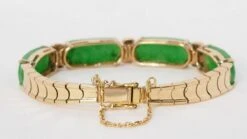 Bracelet Vintage En Or Jaune, Jade Et Diamants -Castafiore Boutique bracelet vintage en or jaune jade et diamants 618434