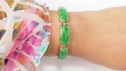 Bracelet Vintage En Or Jaune, Jade Et Diamants -Castafiore Boutique bracelet vintage en or jaune jade et diamants 995900