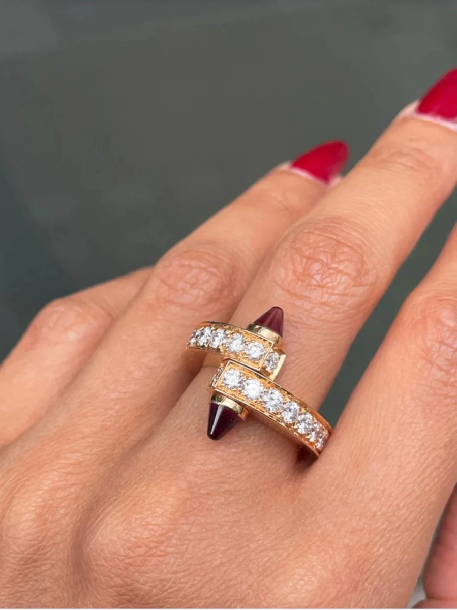 Bague CARTIER "Menottes" En Or Rose, Tourmaline Et Diamants 2 Bague CARTIER "Menottes" En Or Rose, Tourmaline Et Diamants – Image 2