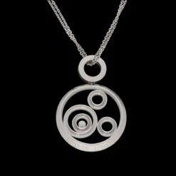 Collier Pendentif CHOPARD En Or Et Diamants -Castafiore Boutique chaine pendentif chopard happy spirit or gris 18k avec diamants brillants ref 7961030 20 674984