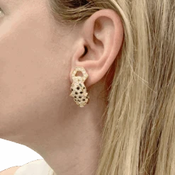 Miller Clips D'oreilles O.J. PERRIN, Or Jaune, Saphirs Et émeraudes Et Diamants -Castafiore Boutique clips doreilles oj perrin or jaune saphirs et emeraudes et diamants 732140