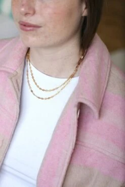 Collier Chaîne Double Or Et Fermoir émaillé -Castafiore Boutique collier chaine double or et fermoir emaille 712723