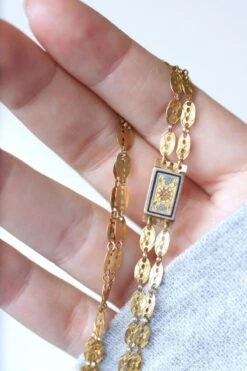 Collier Chaîne Double Or Et Fermoir émaillé -Castafiore Boutique collier chaine double or et fermoir emaille 959040