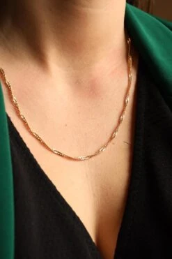 Collier Chaîne Maille Torsadée En Or Jaune -Castafiore Boutique collier chaine maille torsadee en or jaune 873958