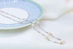 Collier Chaîne Vintage En Bâtonnets D’or Et Perles -Castafiore Boutique collier chaine vintage en batonnets dor et perles 646316