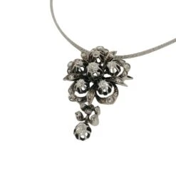 Collier Pendentif Broche En Or Blanc, Argent Et Diamants -Castafiore Boutique collier pendentif broche en or blanc argent et diamants 644100