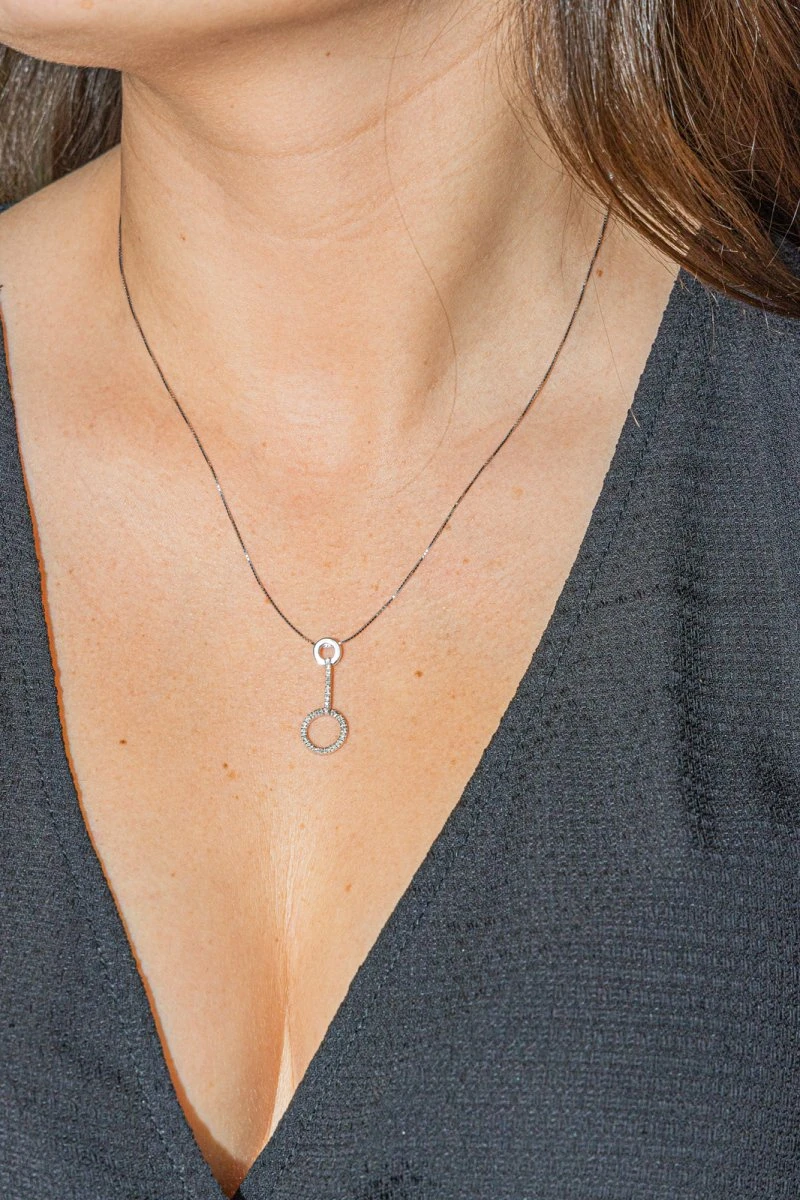 Collier Pendentif En Or Blanc 18 Carats Et Diamant 2 Collier Pendentif En Or Blanc 18 Carats Et Diamant – Image 2