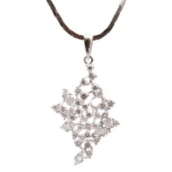 Collier Pendentif En Or Blanc Et Diamants