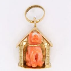Collier Pendentif En Or Jaune Et Corail -Castafiore Boutique collier pendentif en or jaune et corail 548122